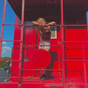 Meet your Posher, Alannah